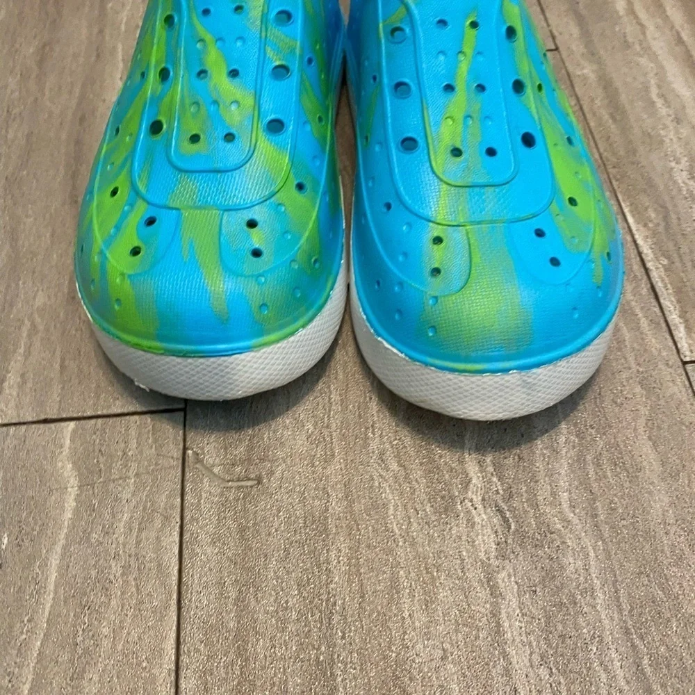 Girls Lily & Dan Blue and Green Slip-On Shoes Water Size 9 / 10